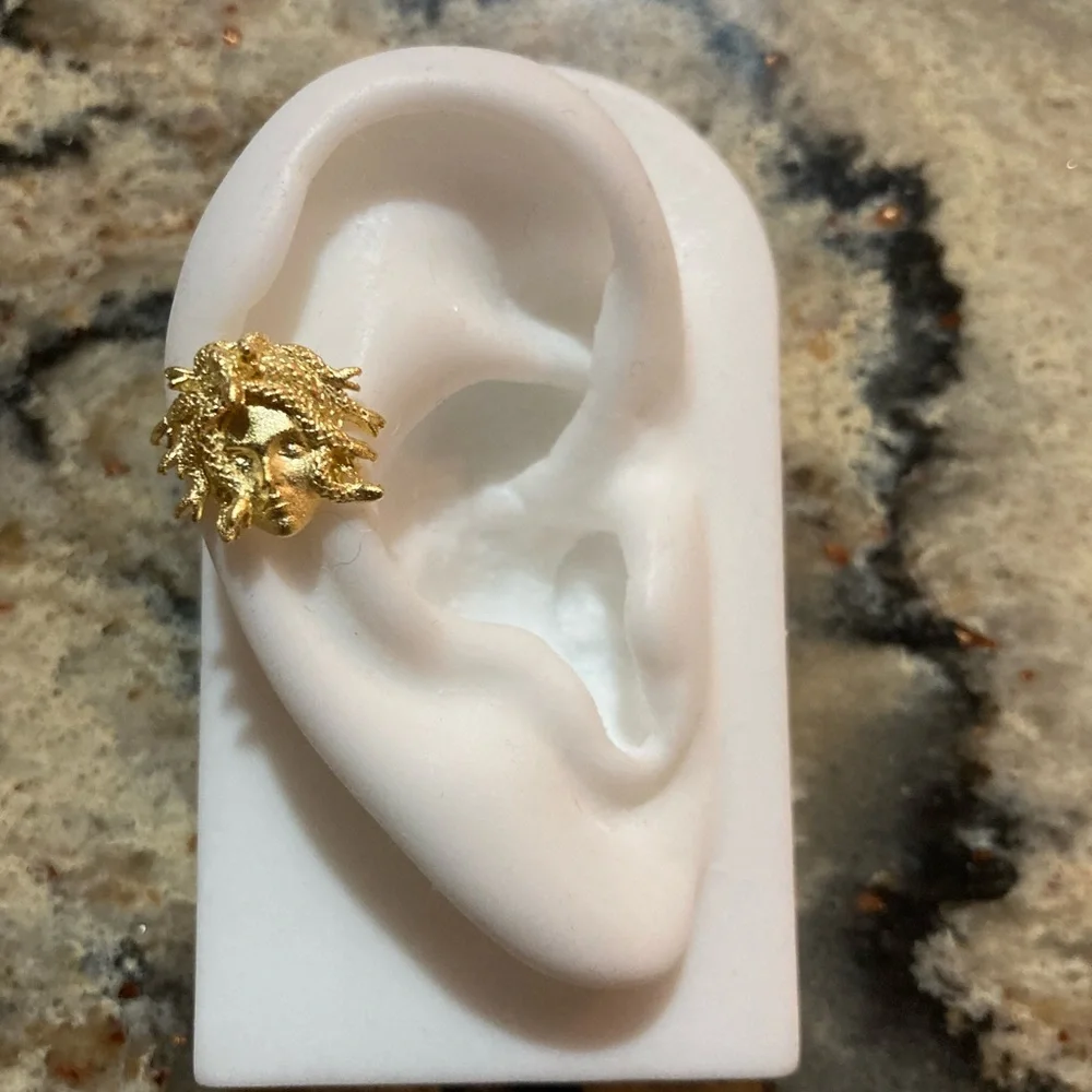 🐍🌕🎁Gold Medusa Stud Earring - Picture 8 of 11